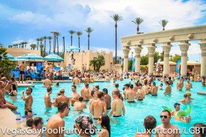 vegas pool party