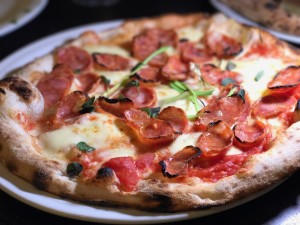 pizza Napoletana Capricciosa - Maior Viagem