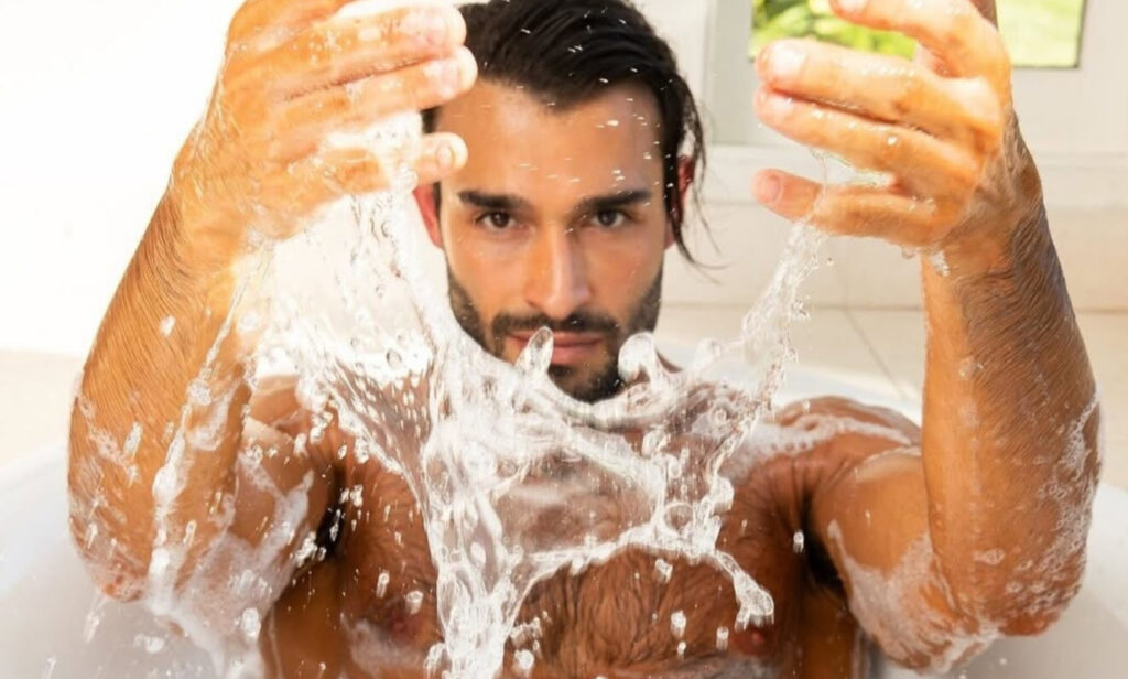 Sam Asghari na Playgirl